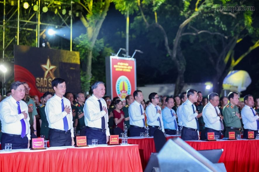 Cầu truyền hình “Sao sáng dẫn đường”: Tôn vinh và tri ân sự hy sinh cao cả của các Anh hùng liệt sĩ