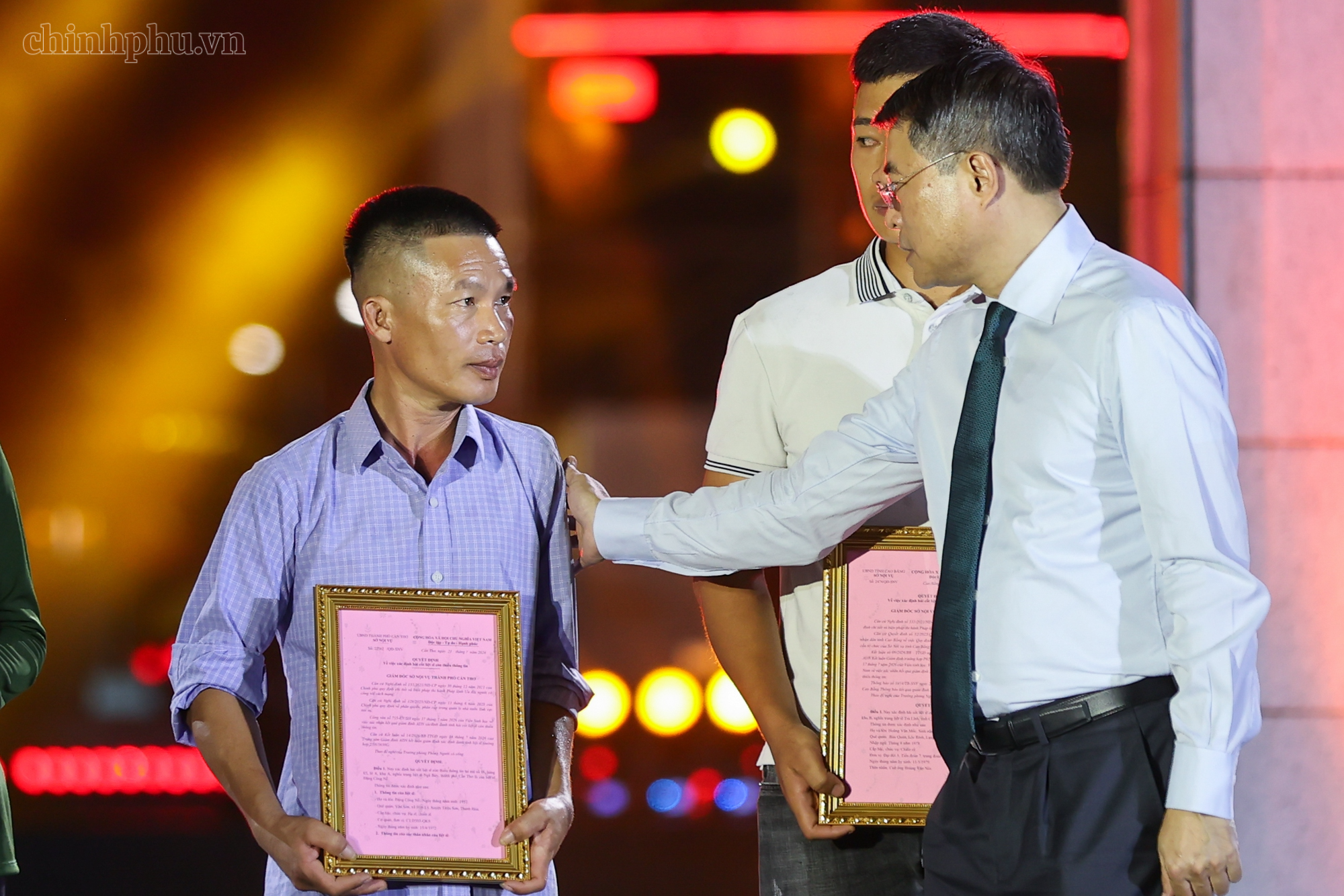 Cầu truyền hình “Sao sáng dẫn đường”: Tôn vinh và tri ân sự hy sinh cao cả của các Anh hùng liệt sĩ