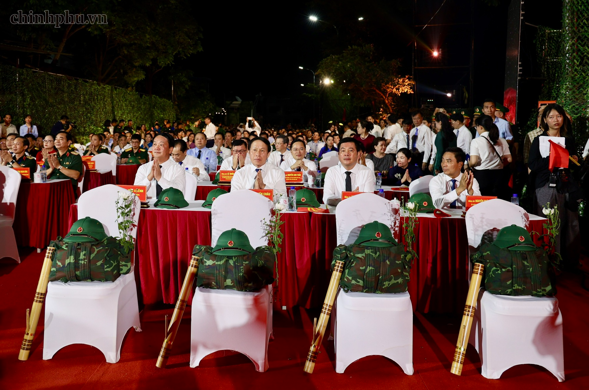 Cầu truyền hình “Sao sáng dẫn đường”: Tôn vinh và tri ân sự hy sinh cao cả của các Anh hùng liệt sĩ