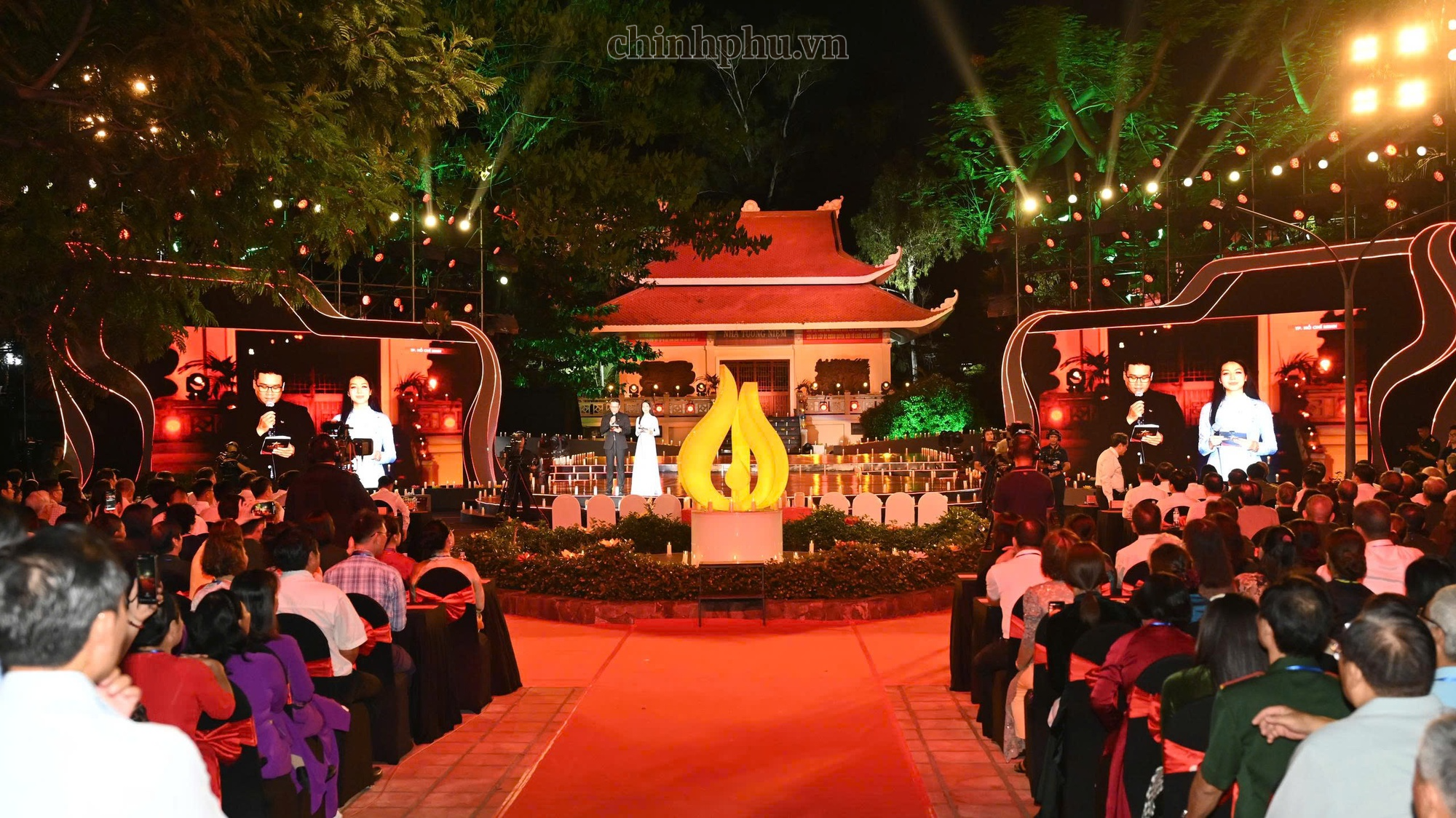 Cầu truyền hình “Sao sáng dẫn đường”: Tôn vinh và tri ân sự hy sinh cao cả của các Anh hùng liệt sĩ