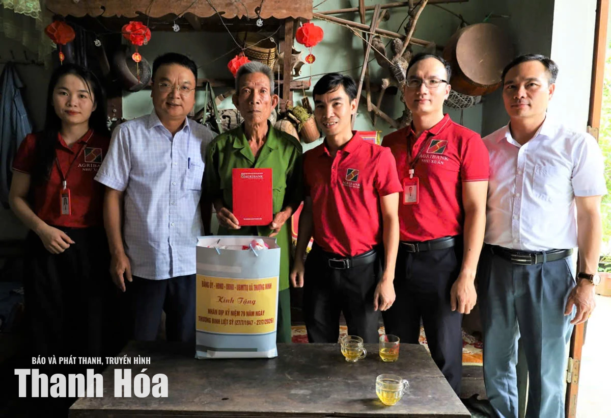Thượng Ninh trao hơn 420 suất quà tri ân người có công