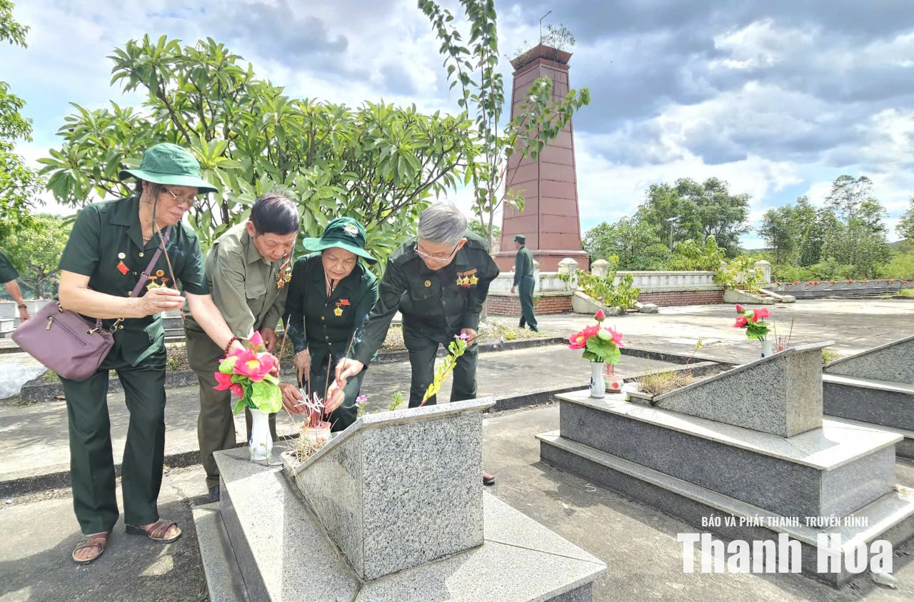 Tháng bảy trên đất lửa anh hùng