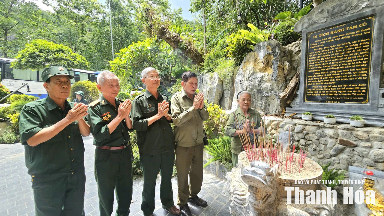 Tháng bảy trên đất lửa anh hùng