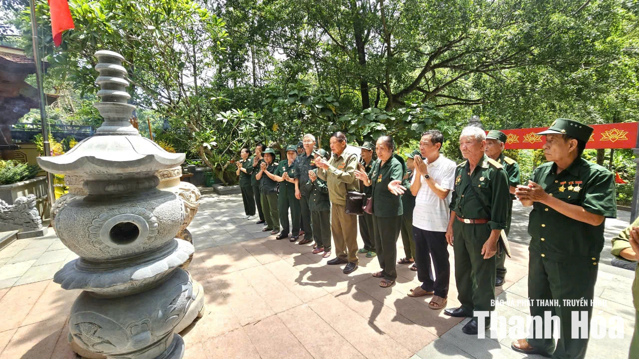 Tháng bảy trên đất lửa anh hùng