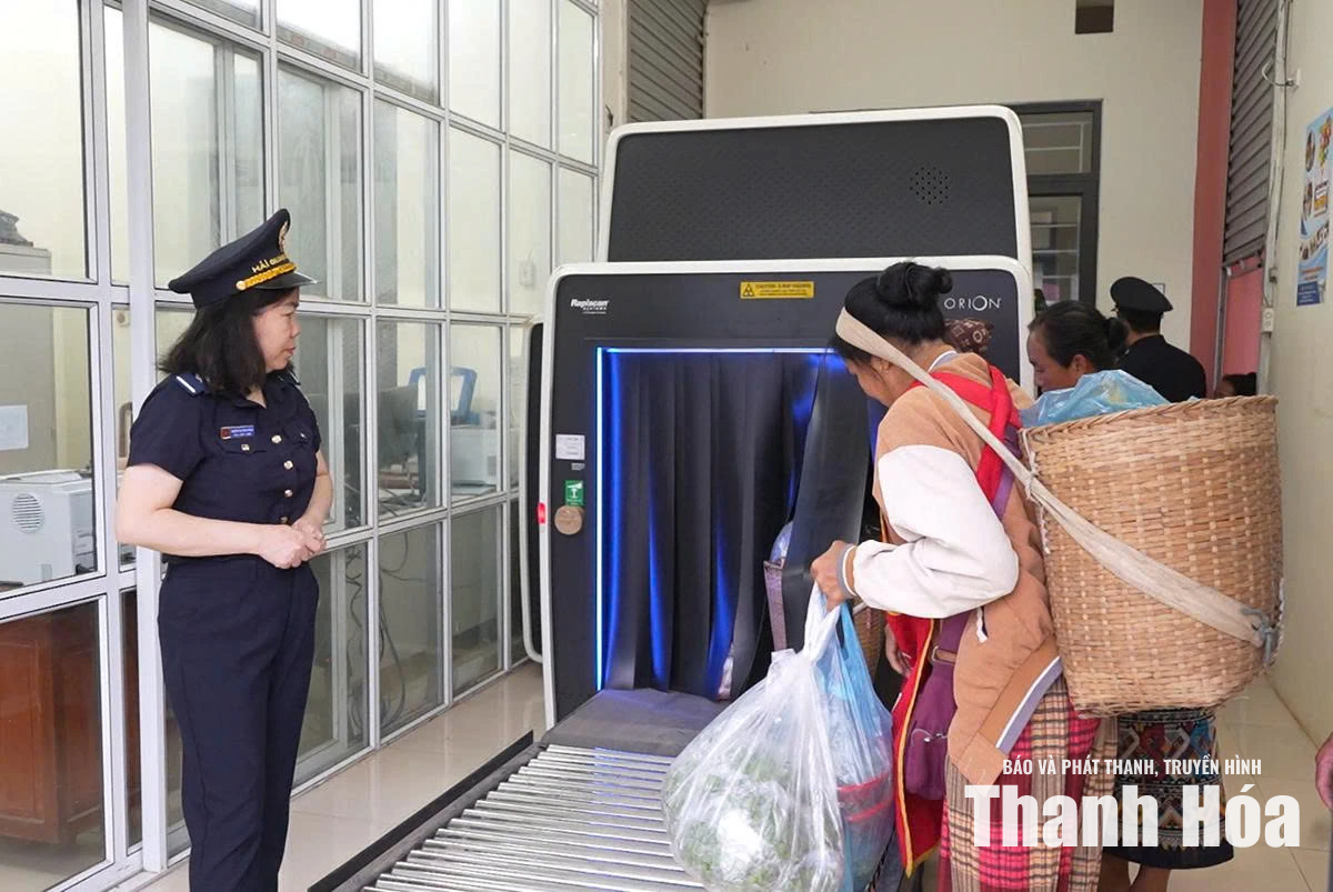 Thông quan nhanh, kiểm soát chặt ở Cửa khẩu Quốc tế Na Mèo