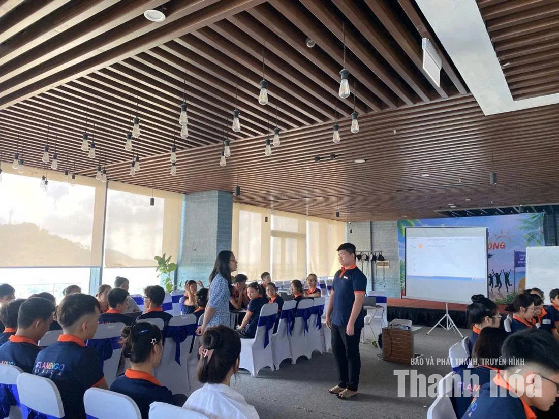 Thúc đẩy hợp tác “Nhà trường - doanh nghiệp” để phát triển nguồn nhân lực