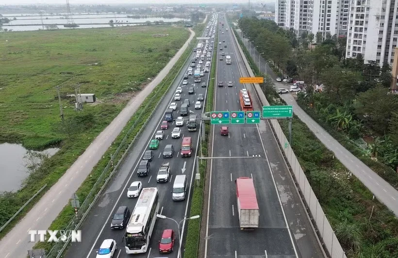 Rà soát, xử lý các tồn tại về tổ chức giao thông trên 3 tuyến cao tốc