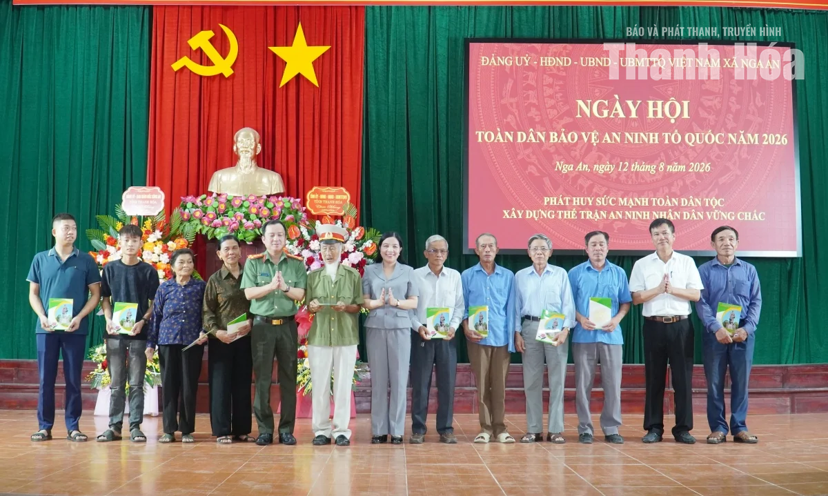 Chủ nhiệm Ủy ban Kiểm tra Tỉnh ủy Phạm Thị Thanh Thủy dự Ngày hội Toàn dân bảo vệ an ninh Tổ quốc tại xã Nga An