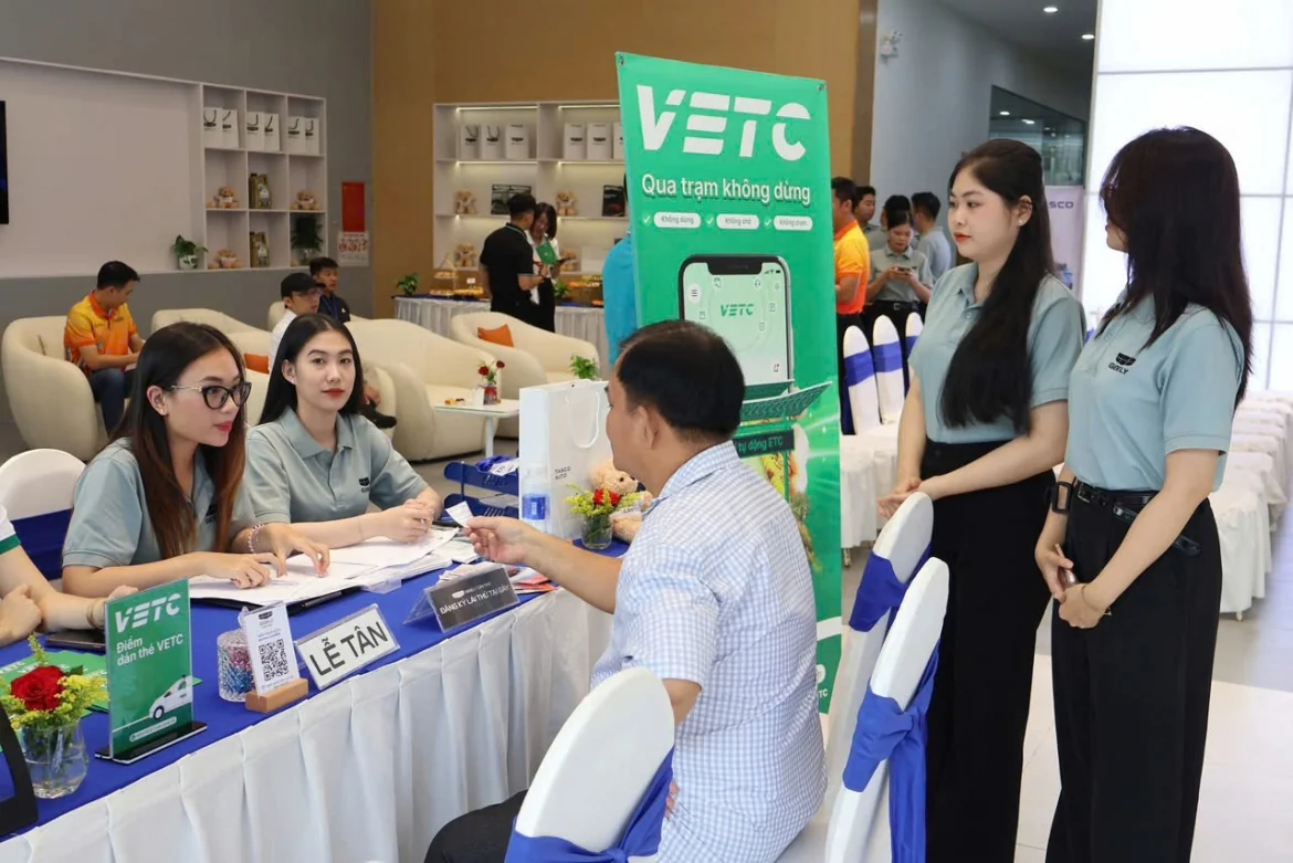 Sau VETC, Viettel Money dừng thu phí giao dịch liên kết với tài khoản ePass