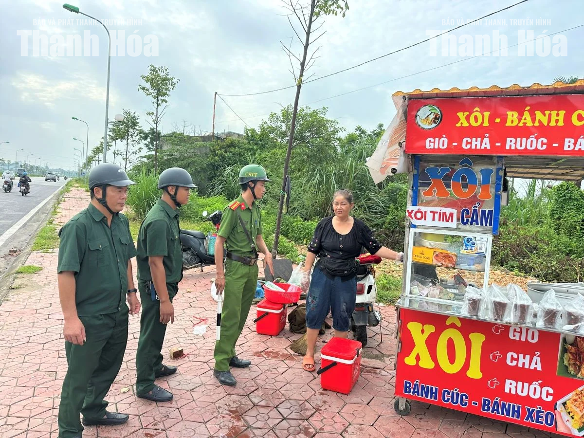 Đồng loạt ra quân thiết lập lại trật tự đô thị, trật tự công cộng