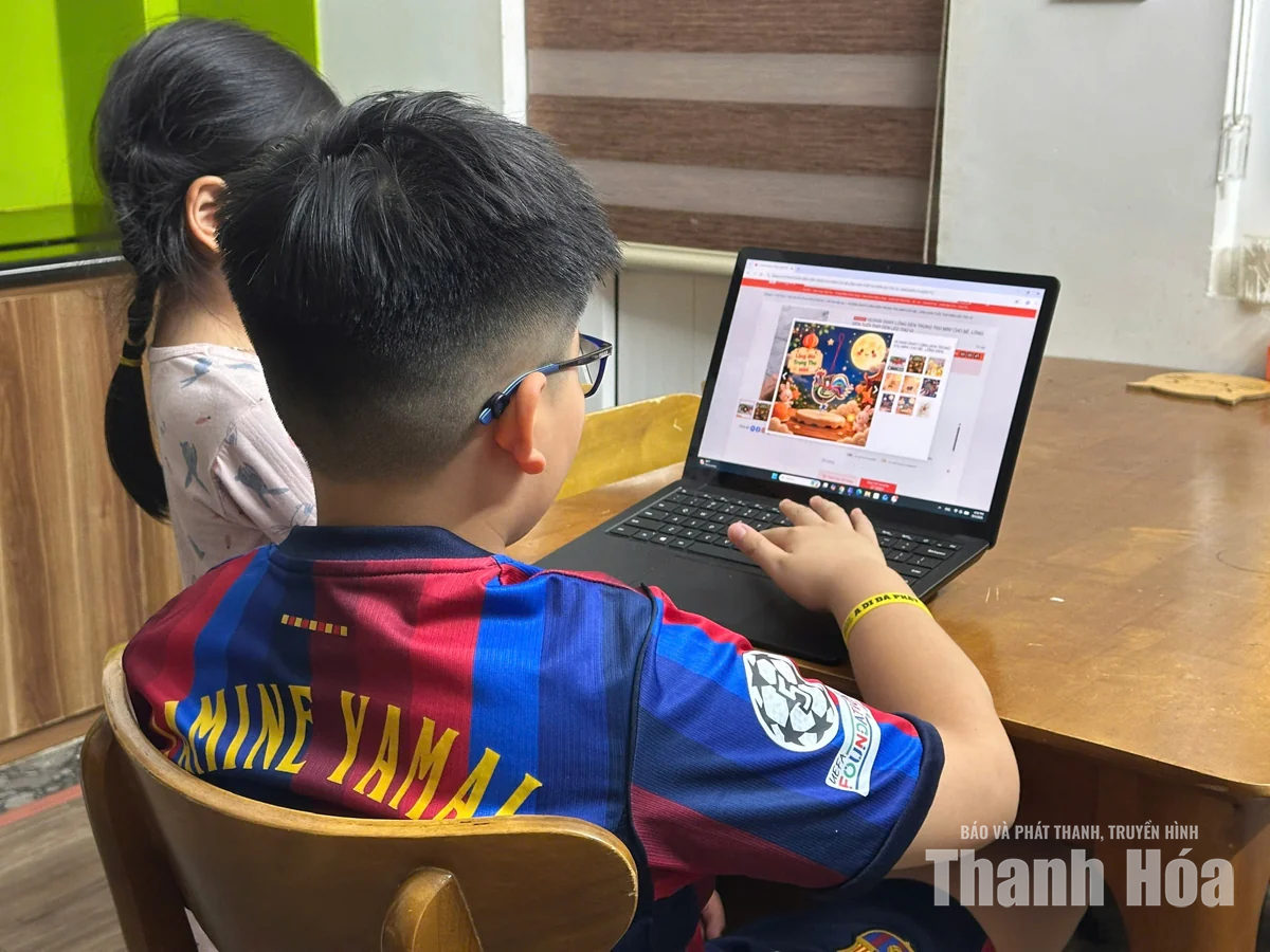 Thị trường đồ chơi trung thu sôi động trên “chợ mạng”
