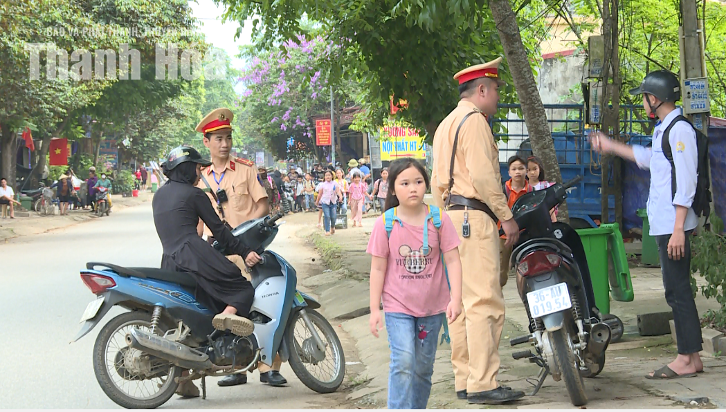 Thiết lập trật tự, kỷ cương ATGT trong năm học mới