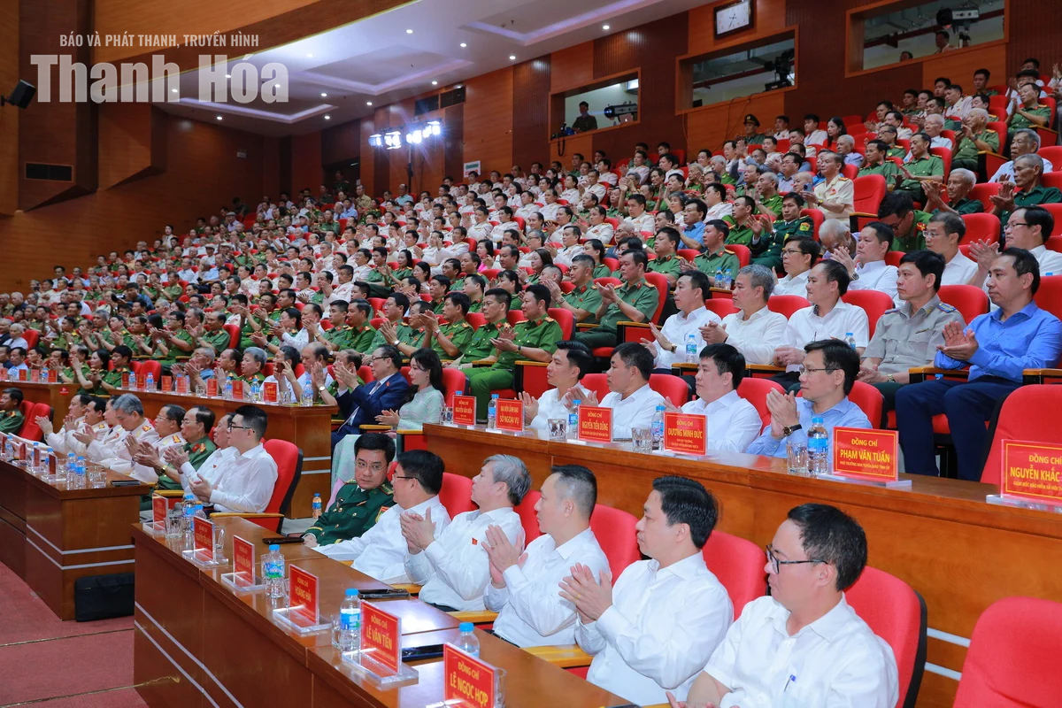 Công an tỉnh Thanh Hóa đón nhận Danh hiệu Anh hùng Lực lượng vũ trang nhân dân trong cuộc kháng chiến chống Mỹ, cứu nước