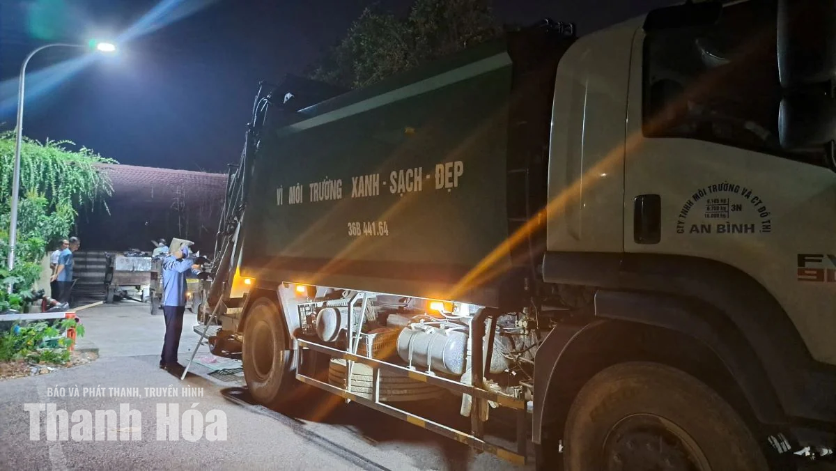 Kết quả ngày đầu thí điểm thu gom rác theo giờ