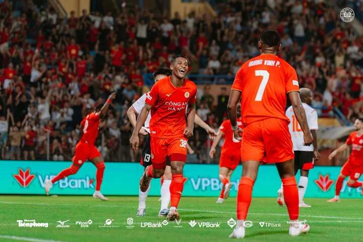 Đội trưởng Thanh Hóa FC sắp có cơ hội đối đầu đội tuyển Việt Nam; MU thắng đậm ngày trở lại Champions League