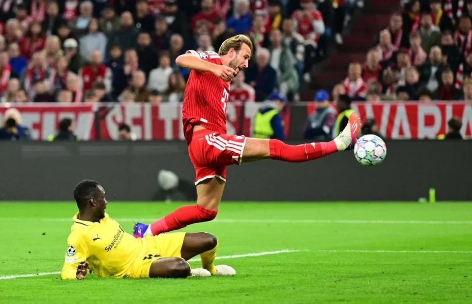 Đội trưởng Thanh Hóa FC sắp có cơ hội đối đầu đội tuyển Việt Nam; MU thắng đậm ngày trở lại Champions League