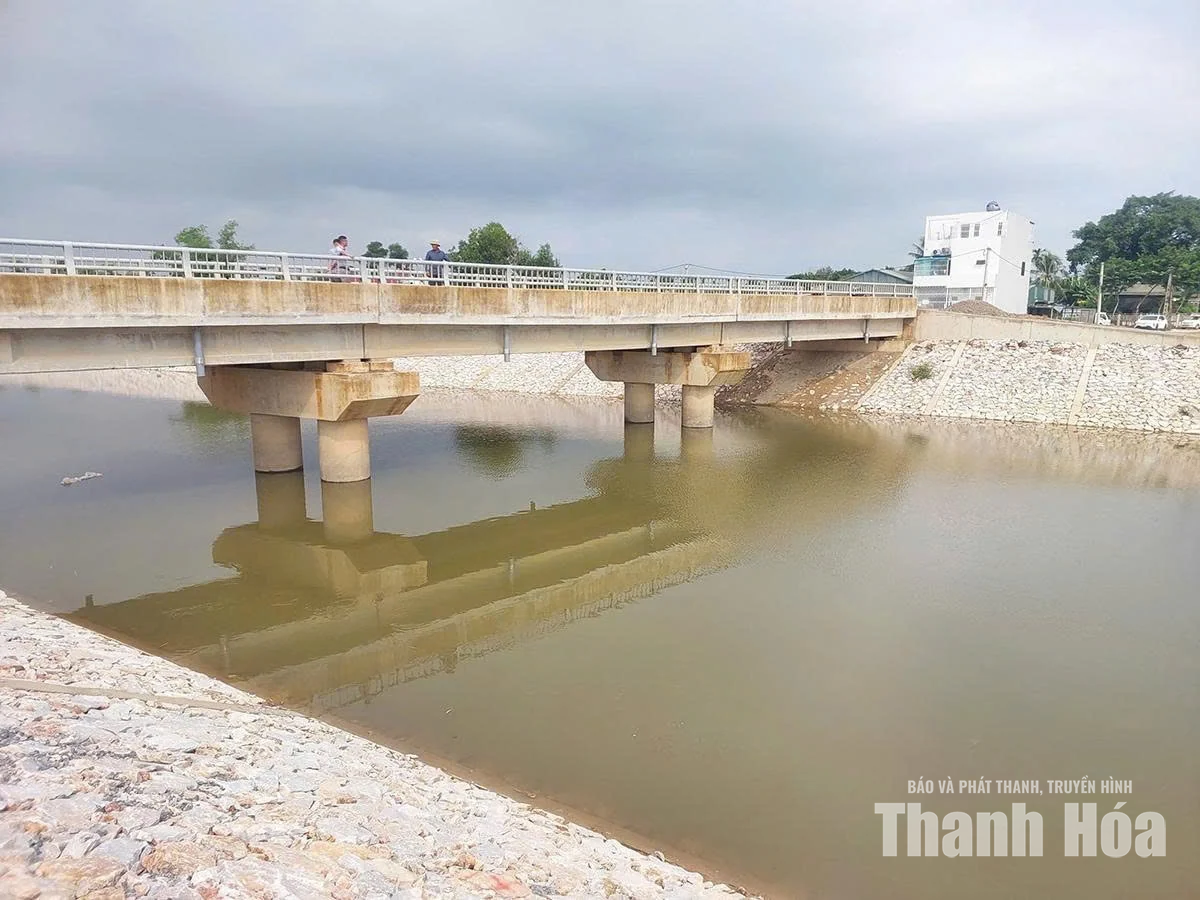 Khơi dòng tiêu úng vùng III Nông Cống