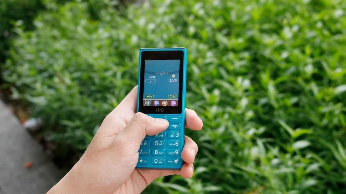 Điện thoại phổ thông: Giải pháp nhỏ gọn, giá rẻ, linh hoạt