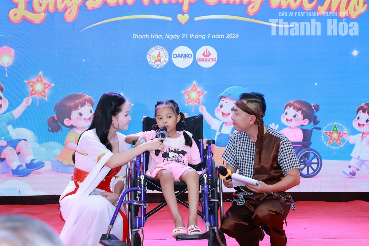 “Lồng đèn thắp sáng ước mơ năm 2026” mang mùa trăng yêu thương đến với bệnh nhi