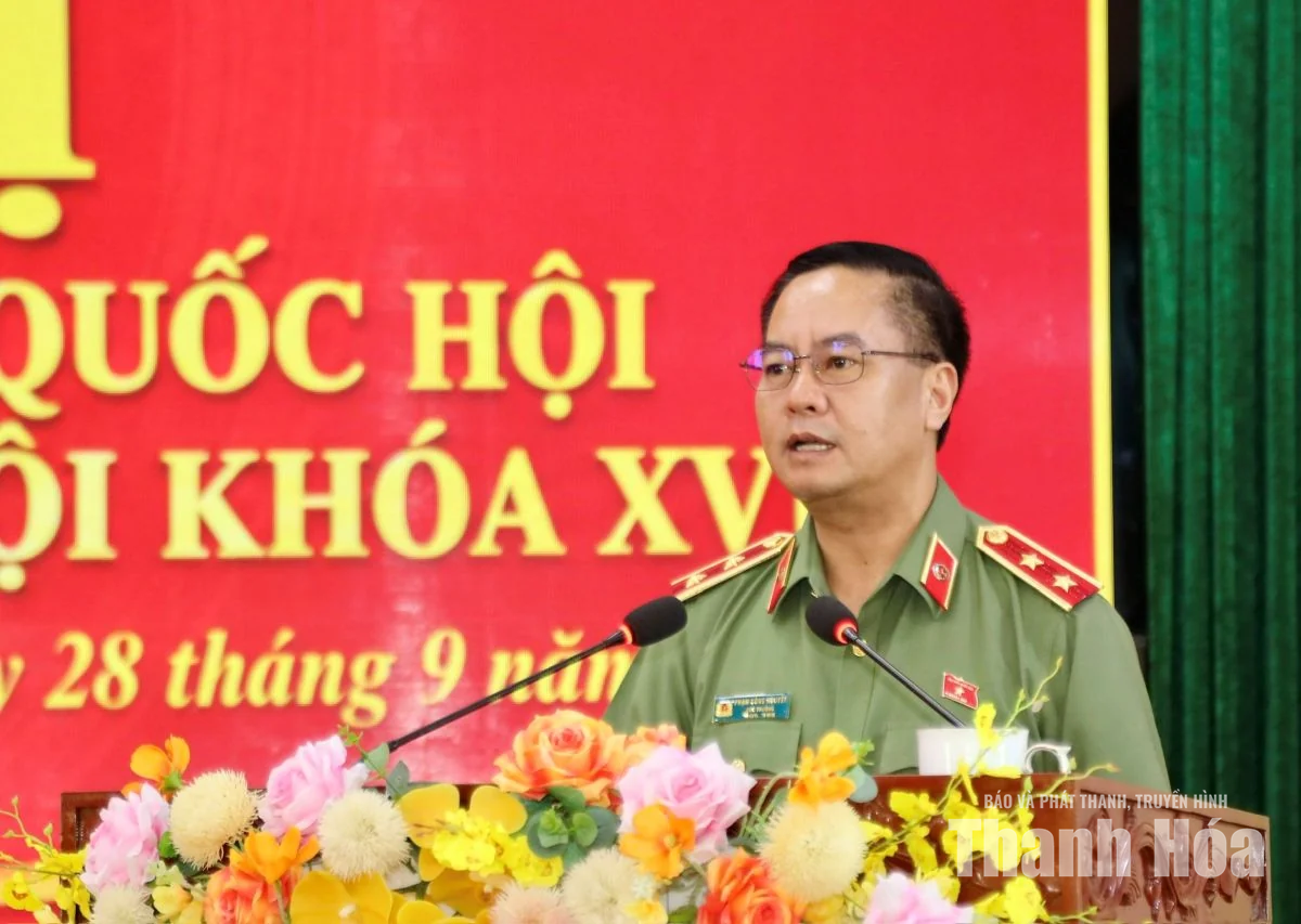 Đại biểu Quốc hội tiếp xúc cử tri xã Hoằng Sơn và phường Tân Dân