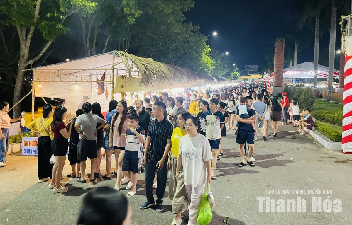 “Đậm bản sắc - Bừng tinh hoa” - Kết nối giá trị văn hóa ẩm thực và phát triển du lịch