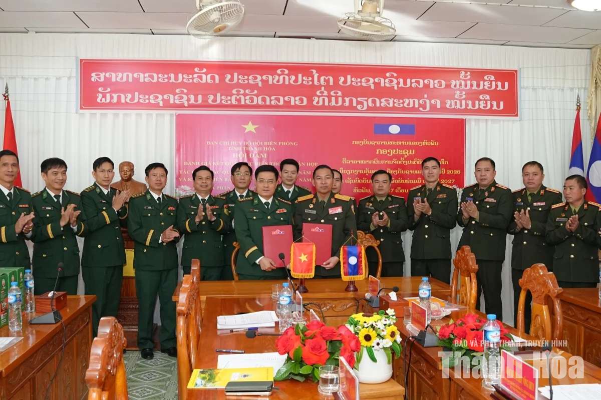 Hội đàm giữa Bộ Chỉ huy Quân sự tỉnh Hủa Phăn và Ban Chỉ huy BĐBP tỉnh Thanh Hóa