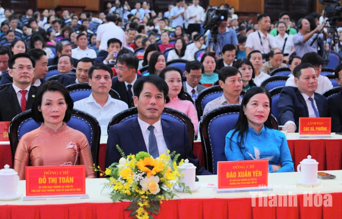 Tôn vinh đóng góp, tiếp sức khát vọng doanh nhân