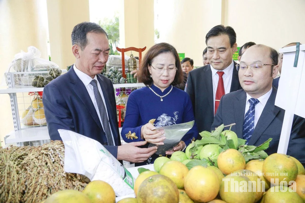 Đồng hành cùng nông dân xây dựng nền nông nghiệp xanh, sinh thái, hiện đại