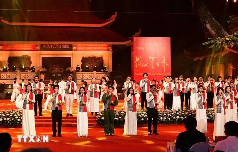 Chương trình nghệ thuật đặc biệt “Khúc tri ân” tưởng nhớ các Anh hùng liệt sỹ