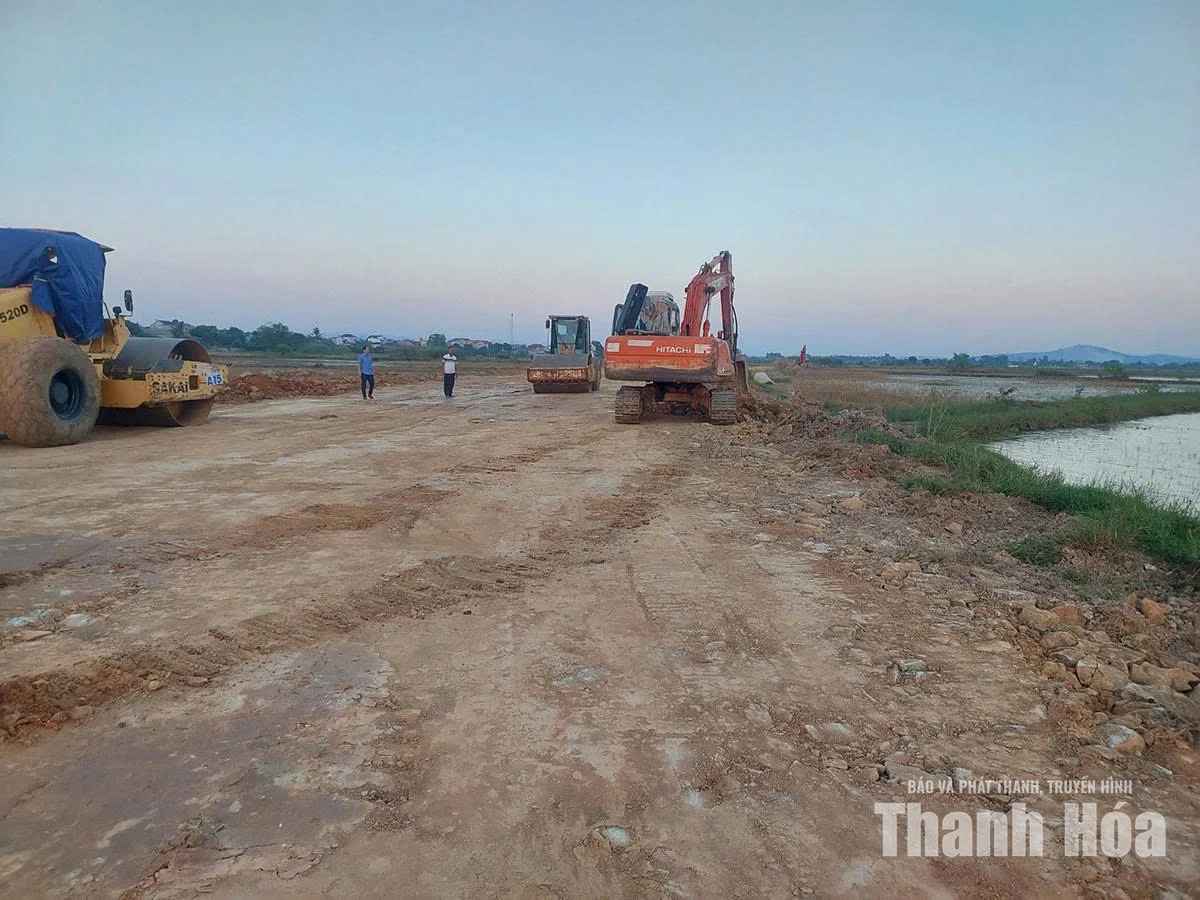 Tháo gỡ điểm nghẽn, tăng tốc thi công và giải ngân các dự án giao thông khu vực Hà Trung
