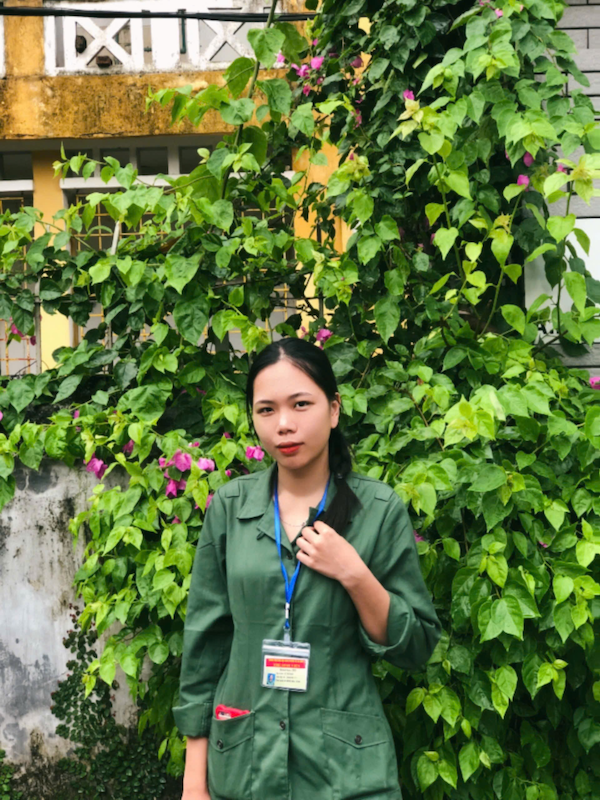 Nữ thạc sĩ tình nguyện nhập ngũ