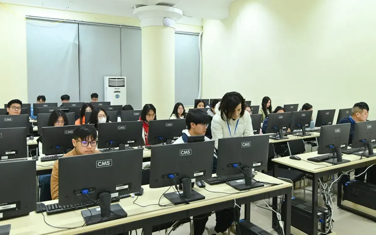 CHÍNH THỨC: Học bạ số và kiểm tra trên máy tính được đưa vào quy định đánh giá học sinh