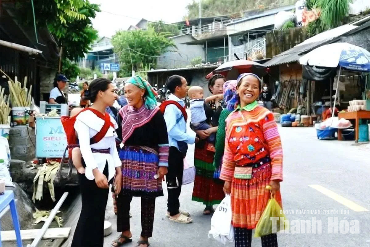Xa Lao - phiên chợ trên đỉnh sương mờ