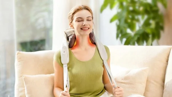 Gợi ý máy mát xa và máy massage cổ vai gáy cho dân văn phòng
