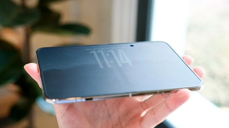 Apple hỗ trợ đổi máy cho người dùng iPhone Duo gặp lỗi nứt màn hình