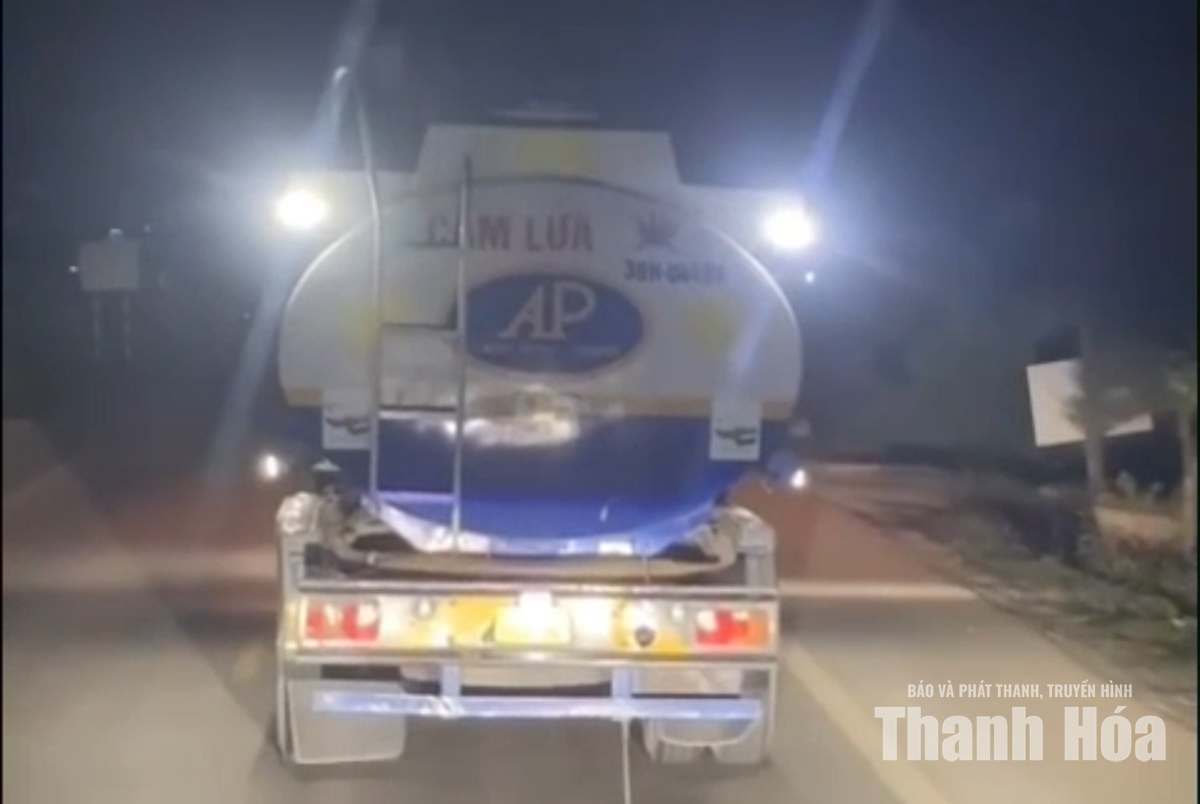 Xác minh, xử lý lái xe ô tô lắp thêm đèn phía sau