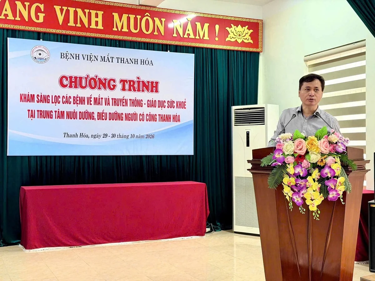 Quan tâm chăm sóc sức khỏe mắt cho người cao tuổi, người có công