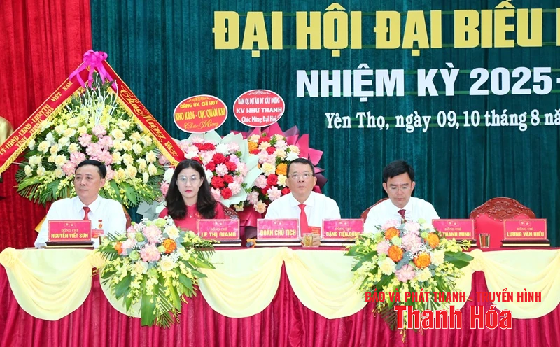 Phó Chủ tịch Thường trực HĐND tỉnh Lê Tiến Lam dự Đại hội đại biểu Đảng bộ xã Yên Thọ