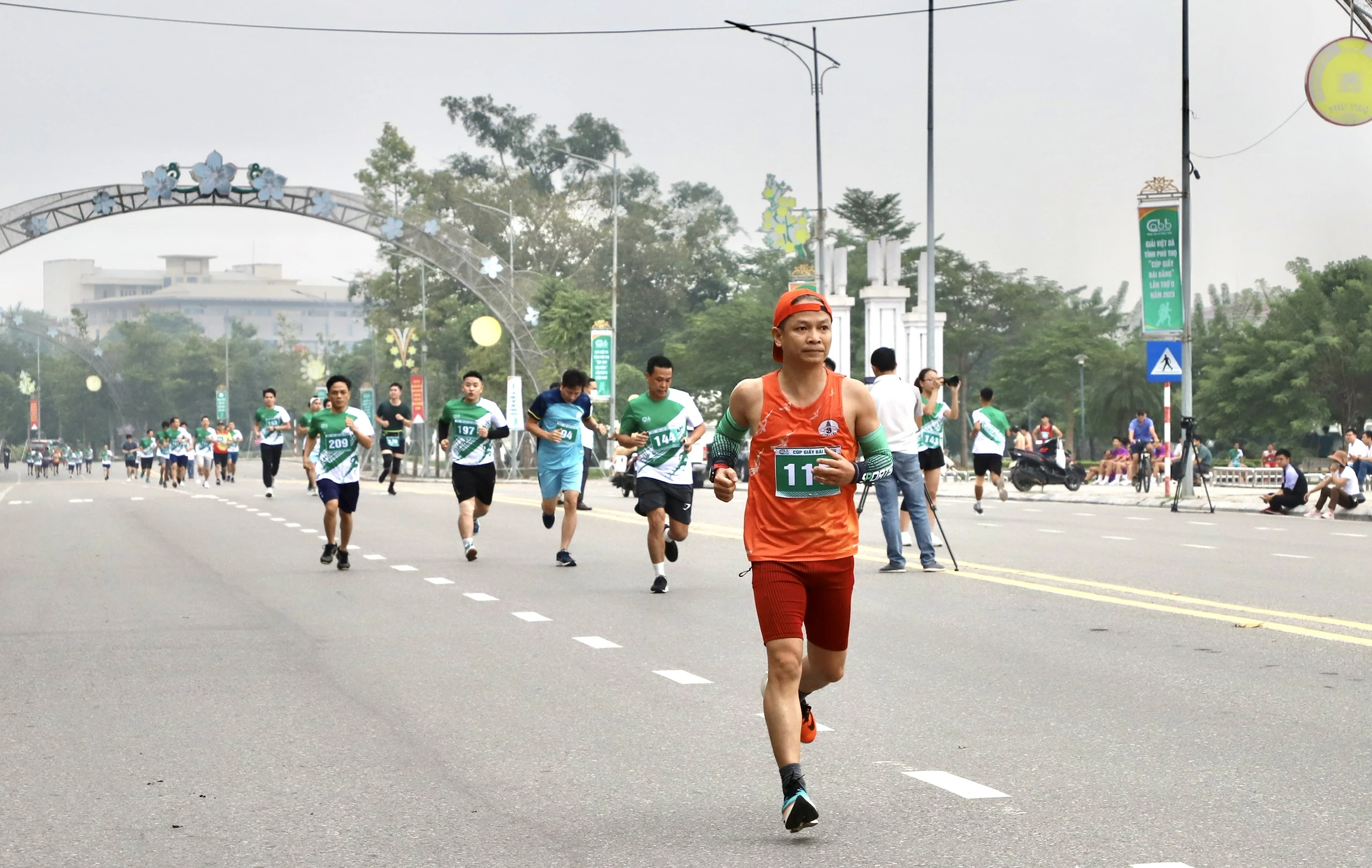 Exciting Bai Bang Paper Cup Cross Country Tournament 2023