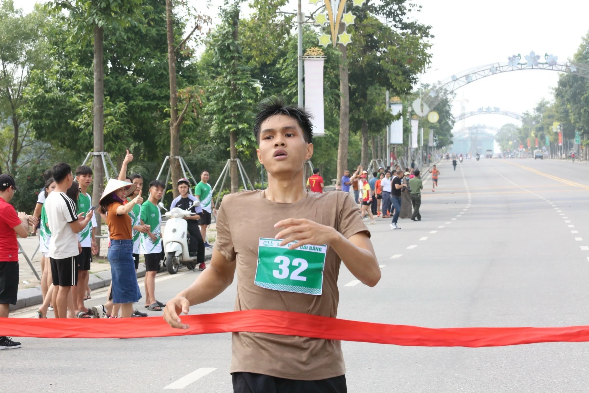 Exciting Bai Bang Paper Cup Cross Country Tournament 2023