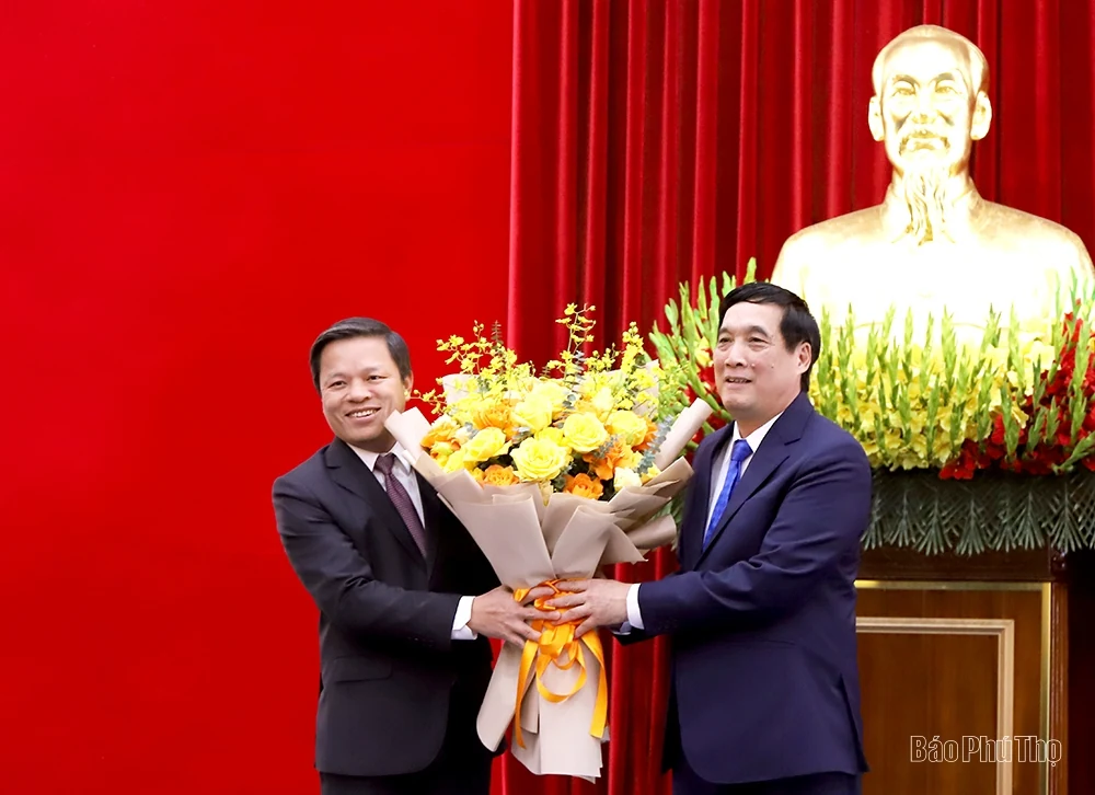 Mr. Phan Trong Tan elected as a member of the Provincial Party Standing Committee for the 2020-2025 term