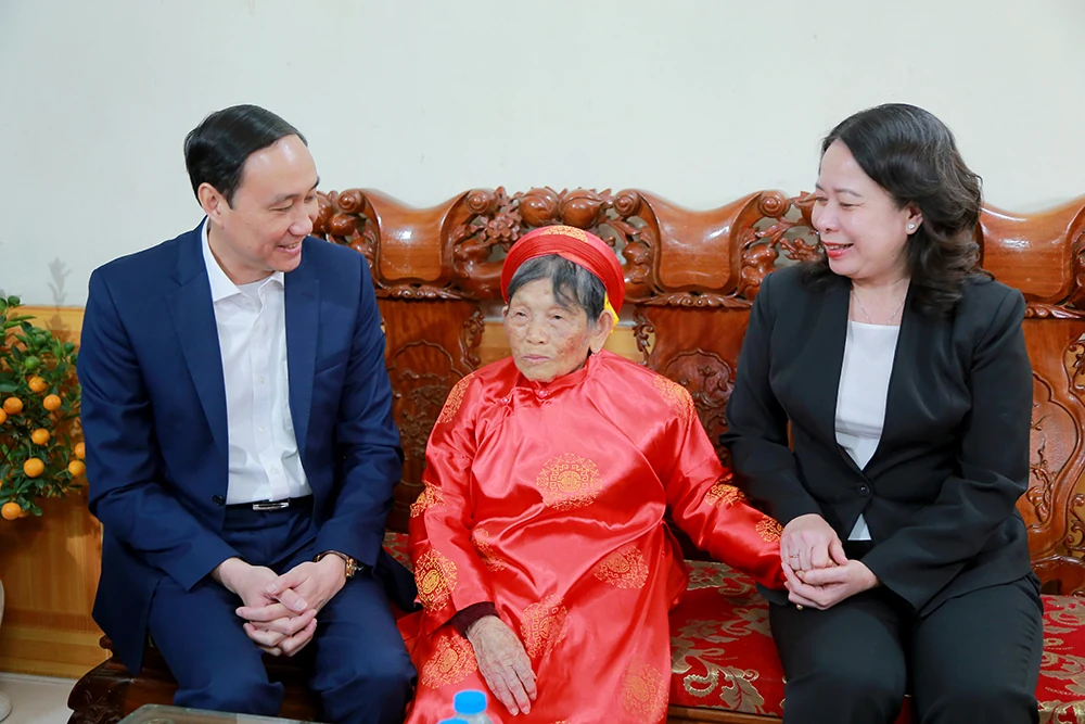 Vice President Vo Thi Anh Xuan extends New Year wishes to Phu Tho province