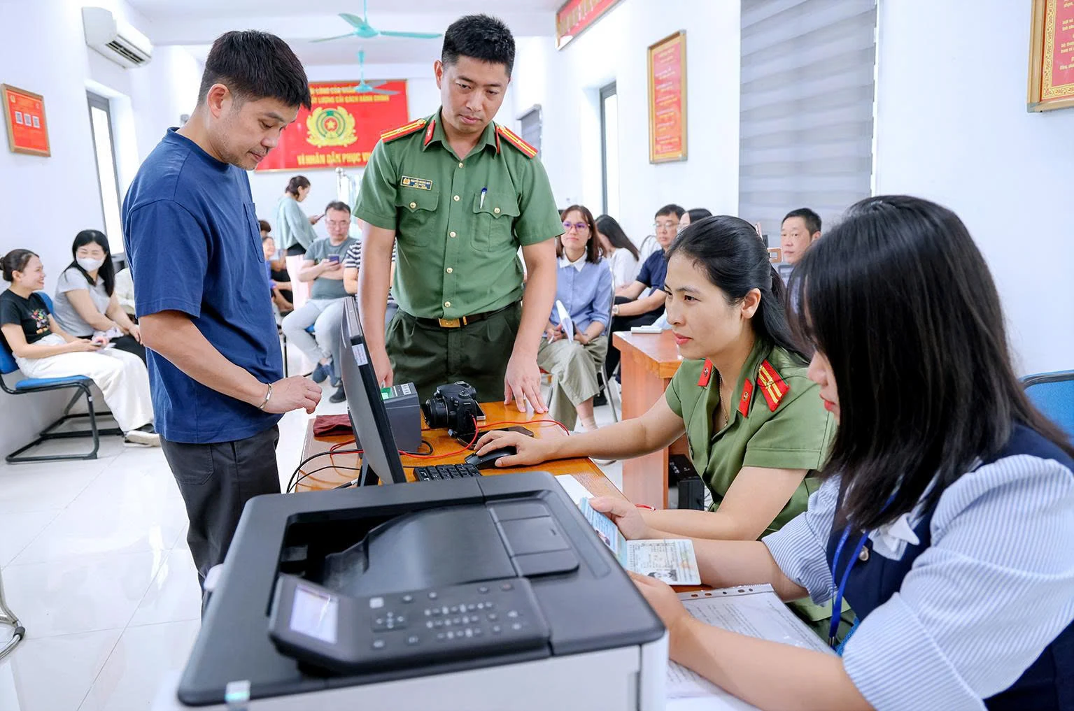Phu Tho accelerates Issuance of Electronic Identification for foreigners
