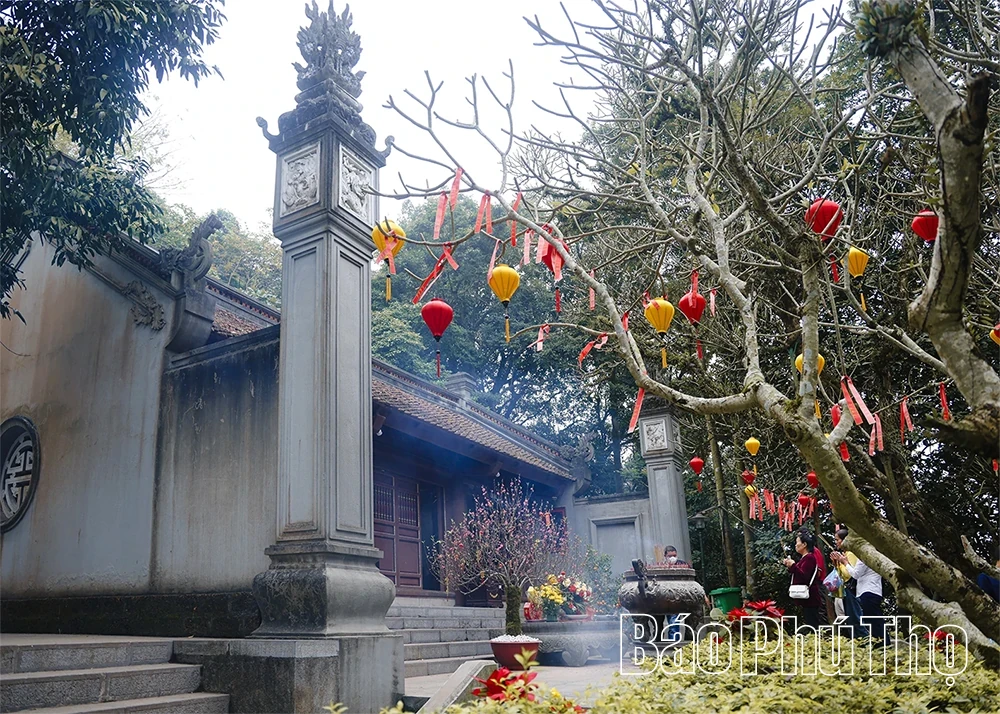 Early Spring Pilgrimage to the Ancestral Roots of the Nation