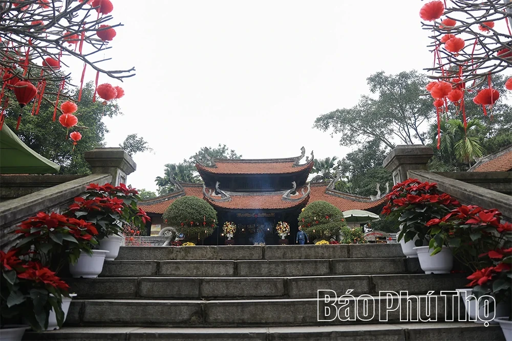 Early Spring Pilgrimage to the Ancestral Roots of the Nation