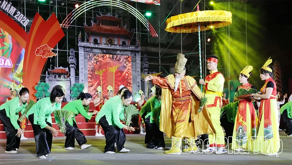 A Multi-Colored Cultural Tapestry at the Hung Temple Festival