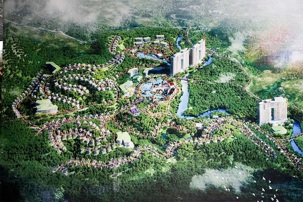 Vice Chairman of the Provincial Peoples Committee Vu Viet Van Directs Resolution of Obstacles for 2 Projects in Luong Son Commune
