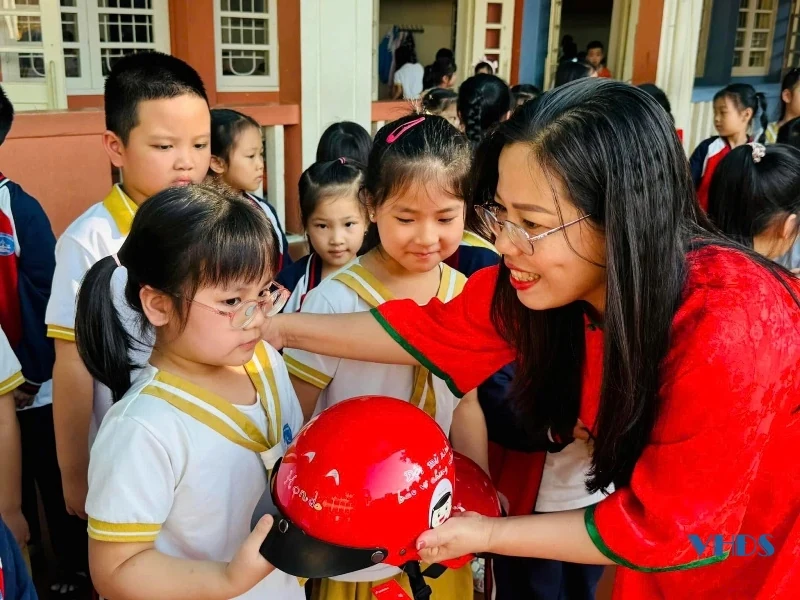 Cô giáo Nguyễn Thị Hiền - người kiến tạo “ngôi trường hạnh phúc ”