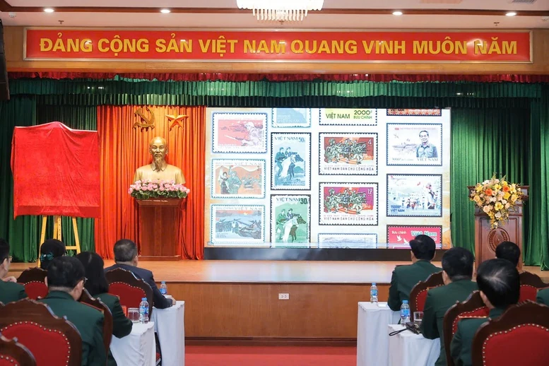 Phát hành đặc biệt bộ tem kỷ niệm 80 năm Ngày thành lập Quân đội nhân dân Việt Nam