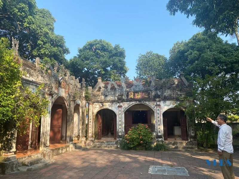 Đền Trung, đền Đông, đền Đoài trên đất Nga Thạch